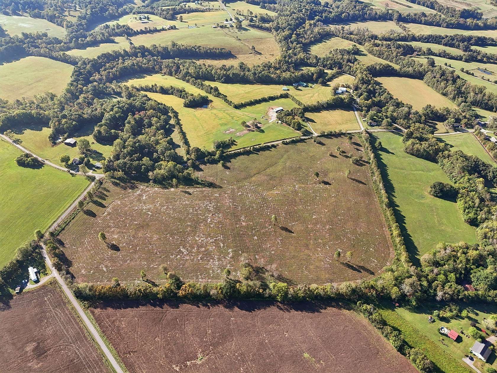 13 Acres of Land for Sale in Smithville, Tennessee