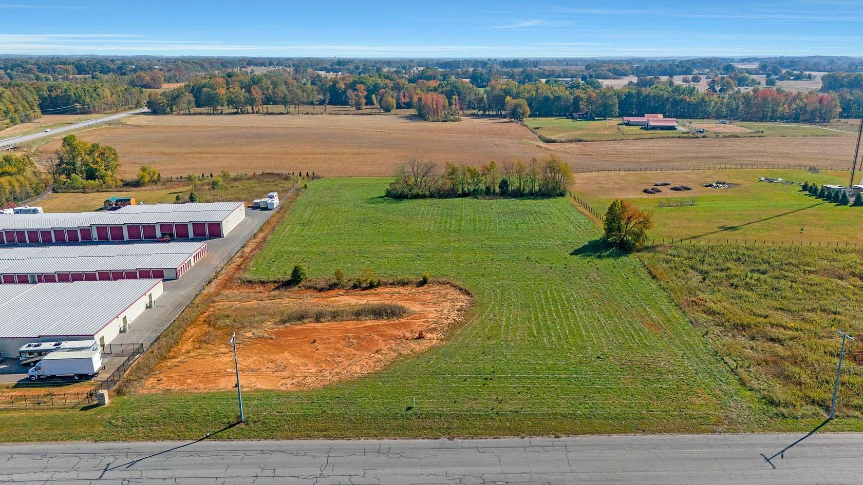 2.59 Acres of Commercial Land for Sale in Portland, Tennessee