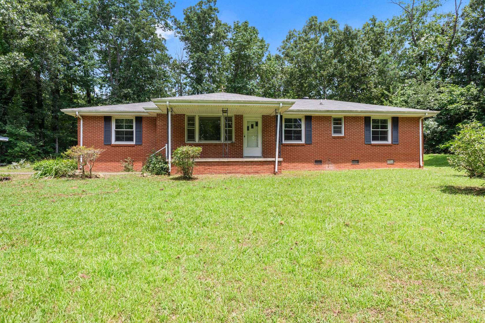 3.86 Acres of Residential Land with Home for Sale in Fairview, Tennessee