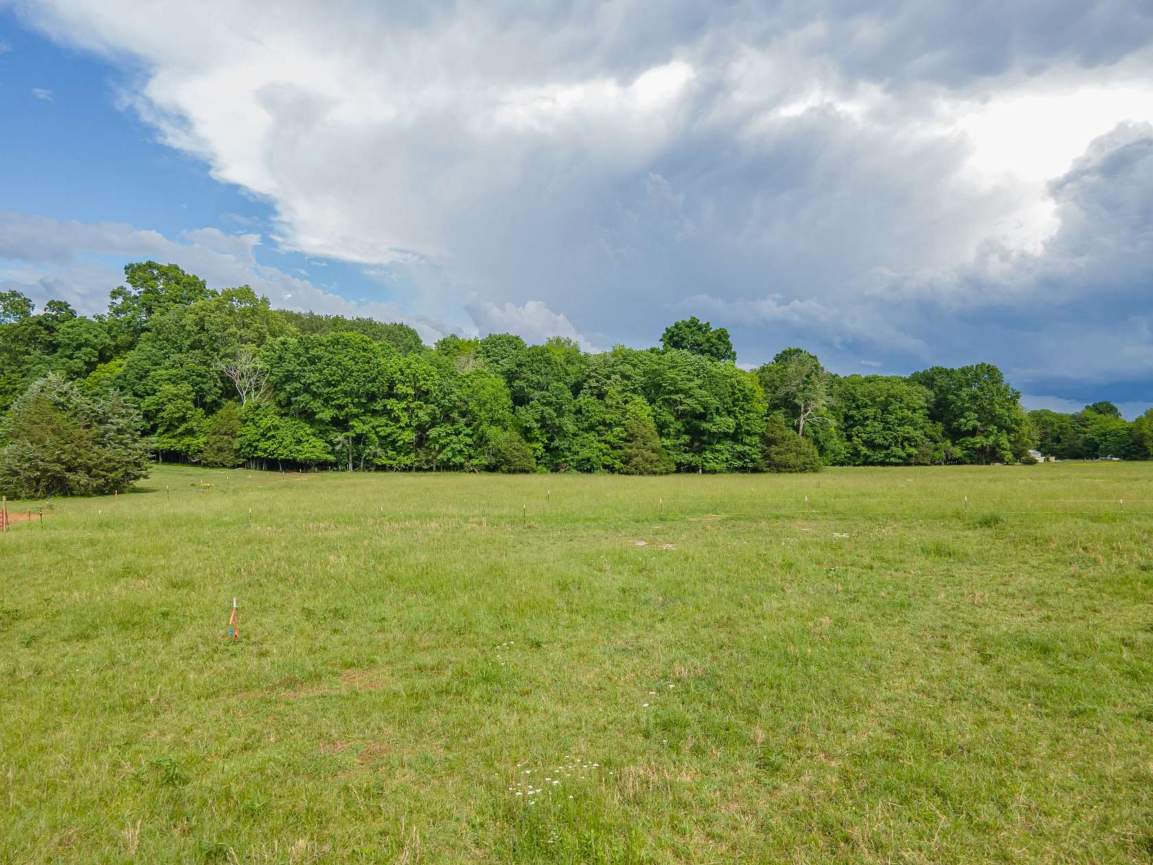 4 Acres of Residential Land for Sale in Lewisburg, Tennessee