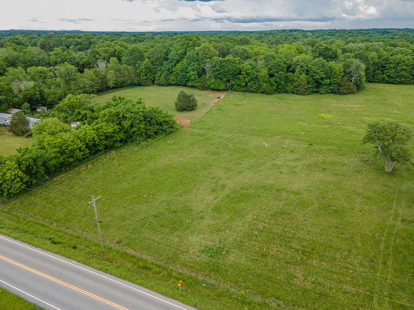 4 Acres of Residential Land for Sale in Lewisburg, Tennessee
