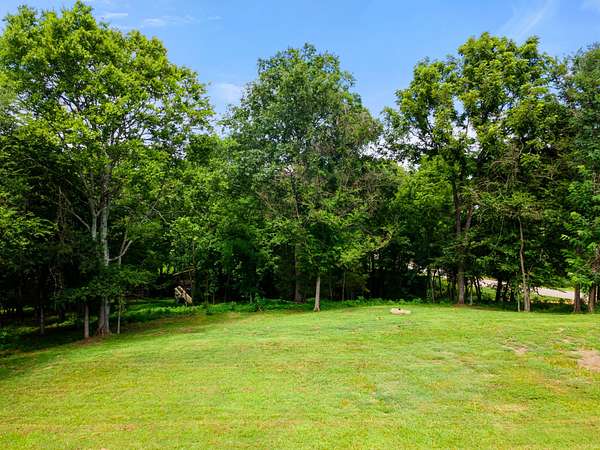 1 Acre of Residential Land for Sale in Columbia, Tennessee