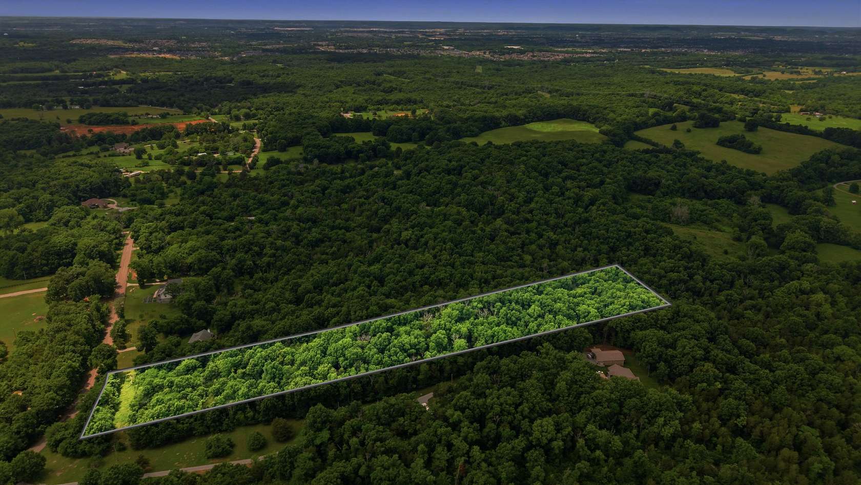 7 Acres of Residential Land for Sale in Spring Hill, Tennessee
