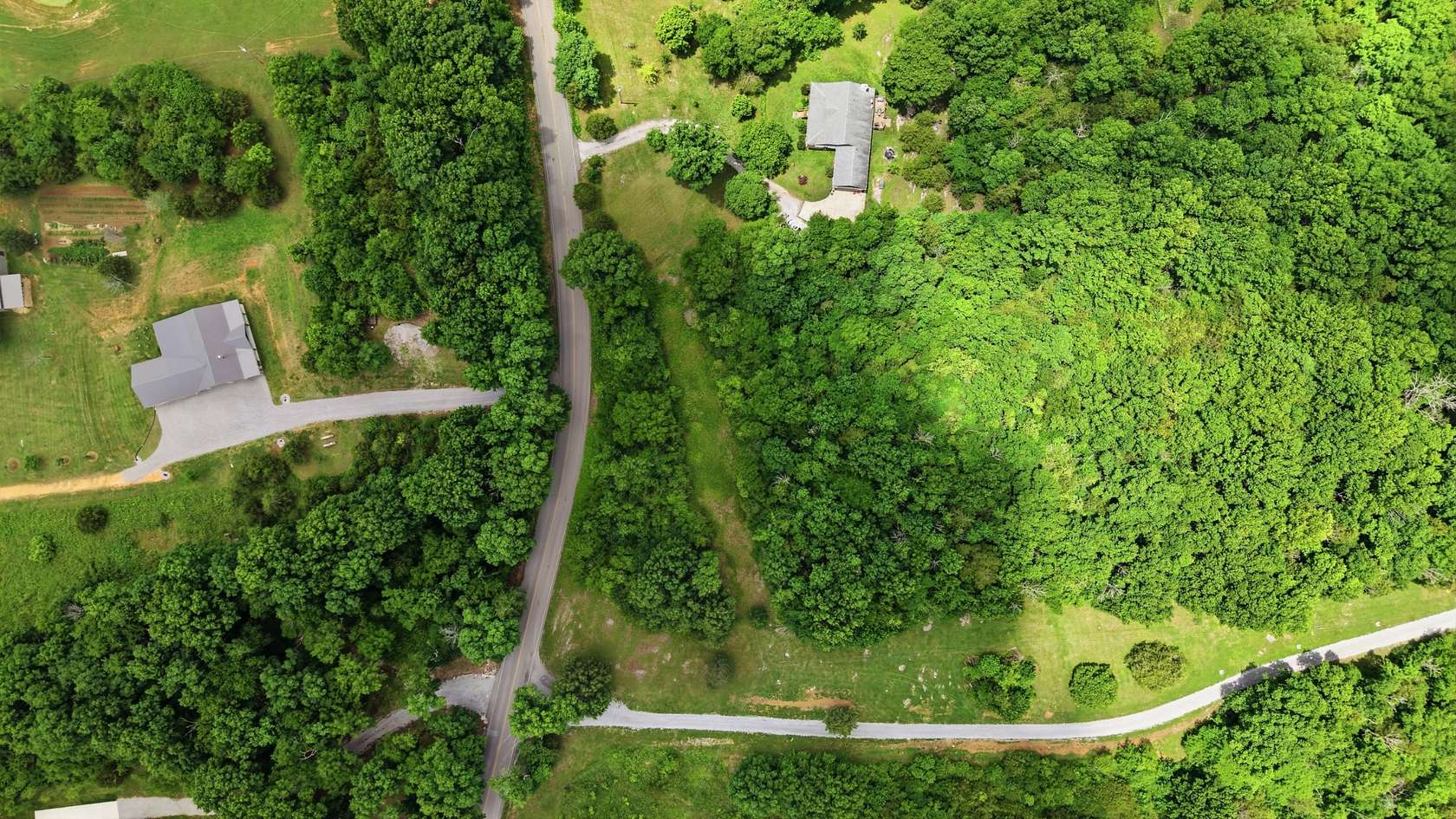 7 Acres of Residential Land for Sale in Spring Hill, Tennessee