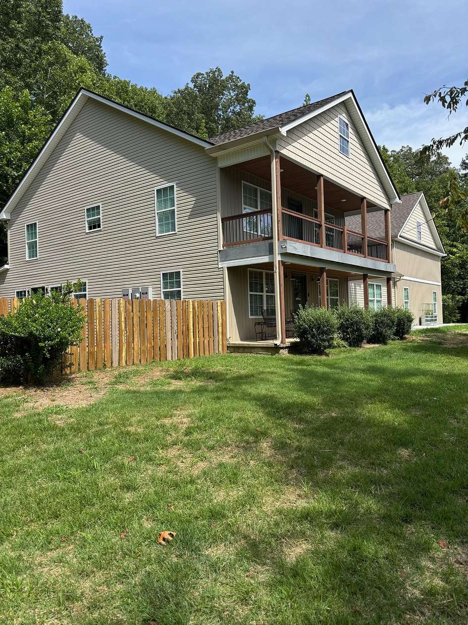 19.3 Acres of Land with Home for Sale in Dover, Tennessee