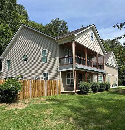 19.3 Acres of Land with Home for Sale in Dover, Tennessee
