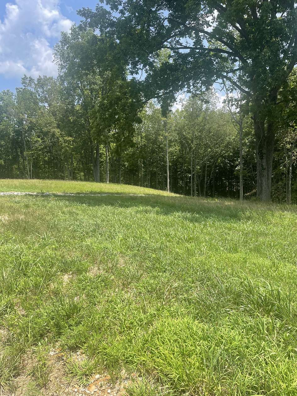 1.52 Acres of Residential Land for Sale in Winchester, Tennessee