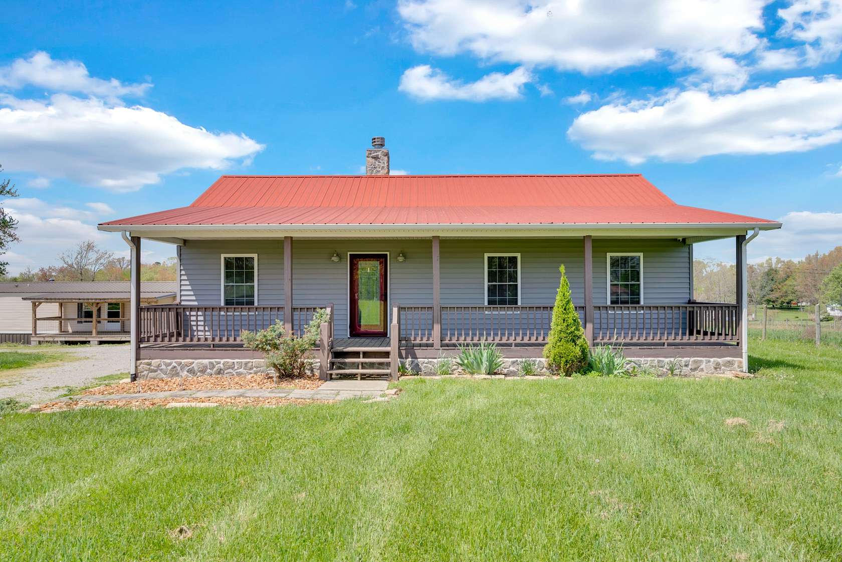 4 Acres of Residential Land with Home for Sale in Clarkrange, Tennessee