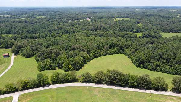 6.87 Acres of Land for Sale in Indian Mound, Tennessee
