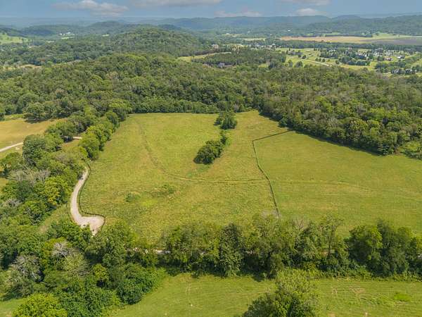 15 Acres of Land for Sale in Franklin, Tennessee