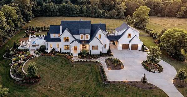15 Acres of Land for Sale in Franklin, Tennessee