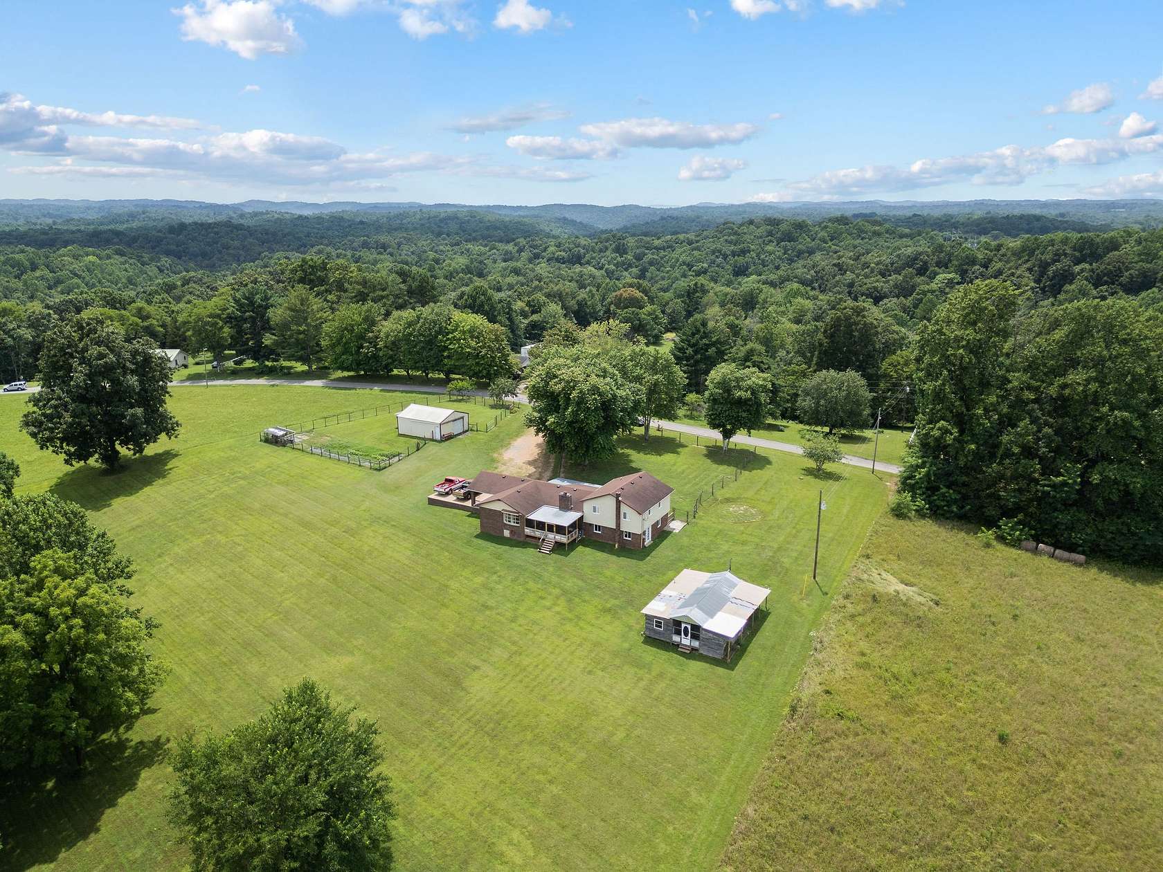 4.18 Acres of Residential Land with Home for Sale in Westmoreland, Tennessee