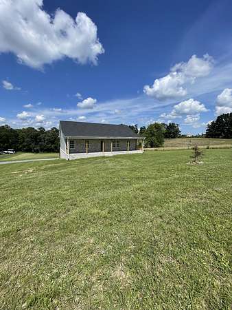 2 Acres of Residential Land with Home for Sale in Lafayette, Tennessee