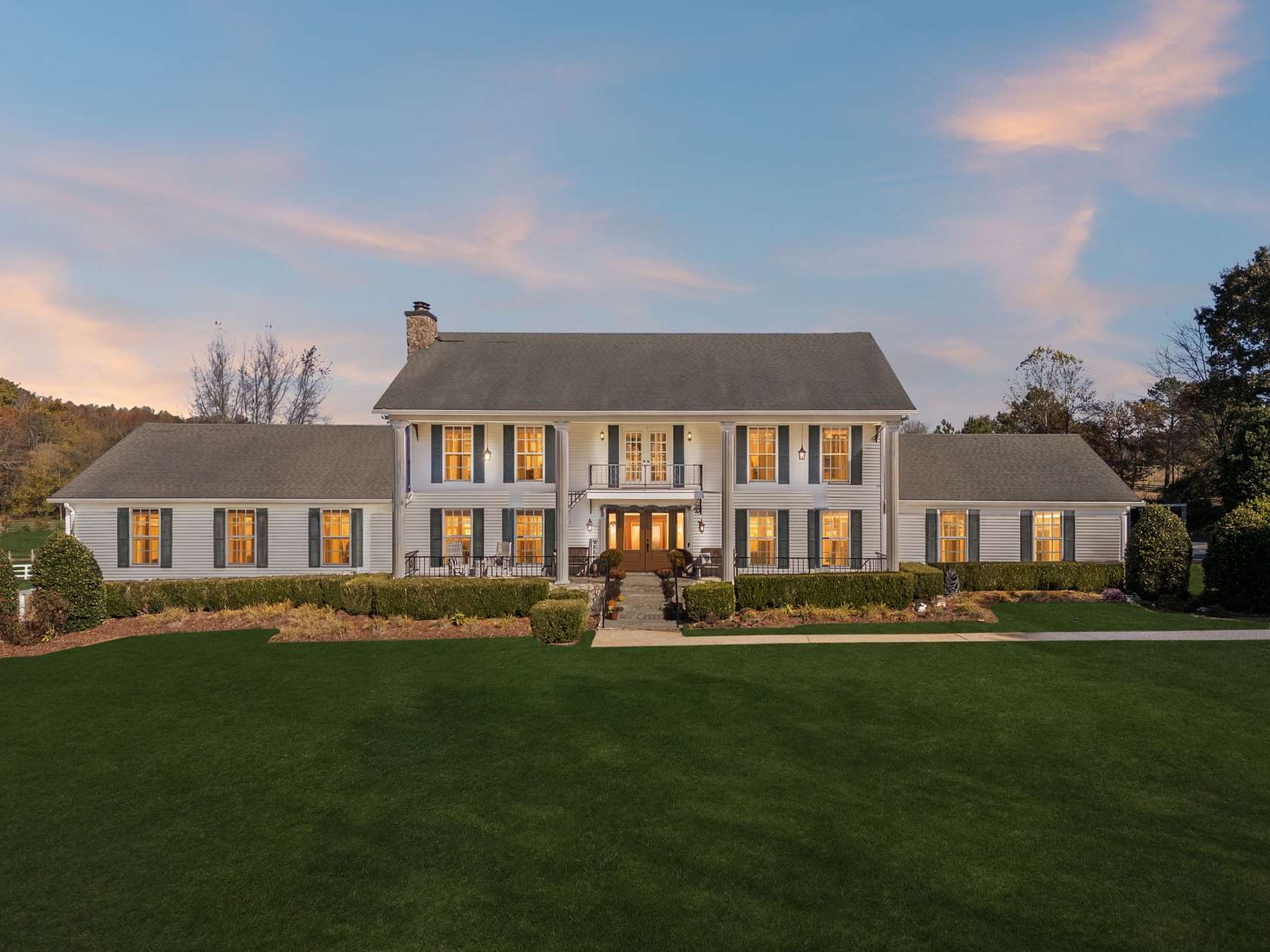 13.1 Acres of Land with Home for Sale in Lawrenceburg, Tennessee