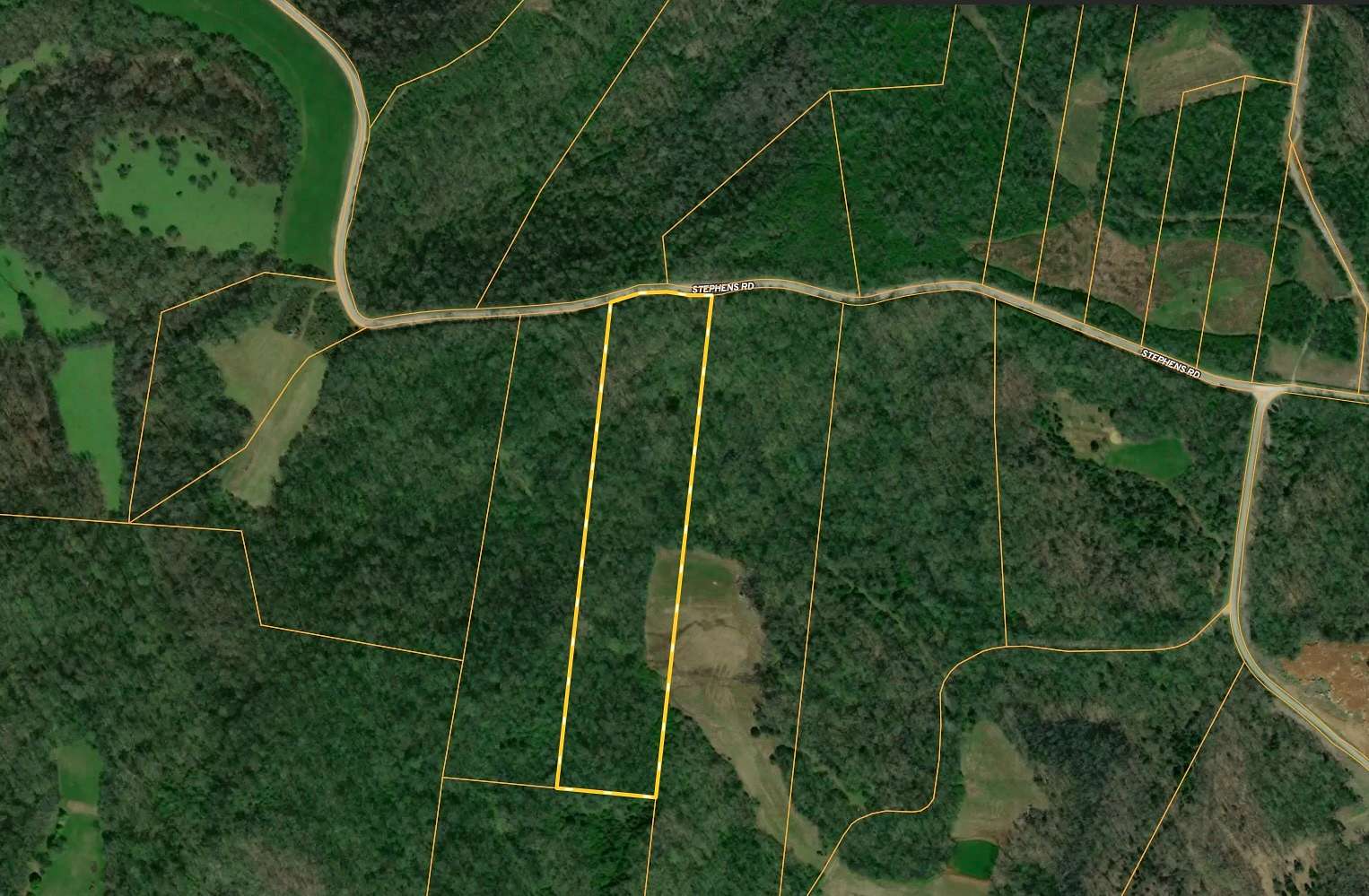 16.2 Acres of Recreational Land & Farm for Sale in Columbia, Tennessee