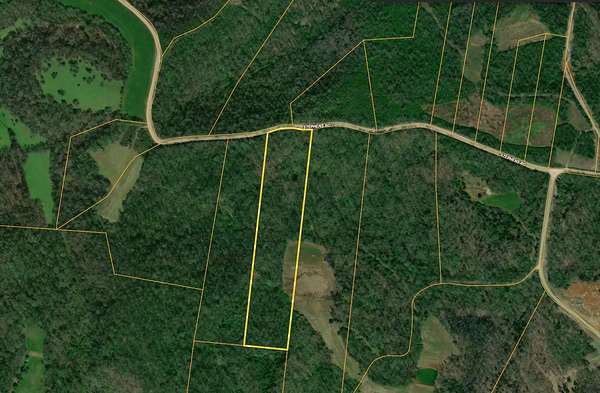 16.2 Acres of Recreational Land & Farm for Sale in Columbia, Tennessee