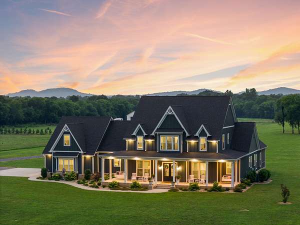 12 Acres of Land with Home for Sale in Lascassas, Tennessee