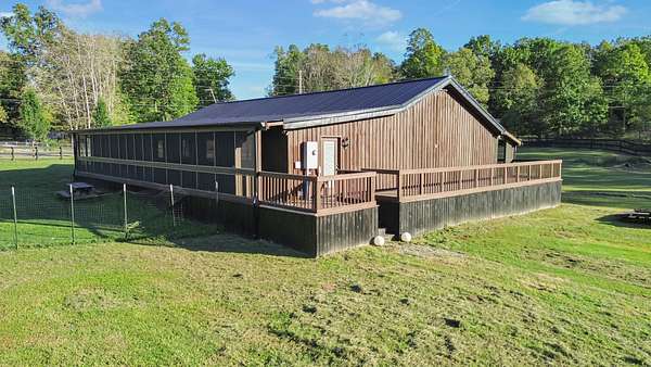 2 Acres of Residential Land with Home for Sale in Nunnelly, Tennessee