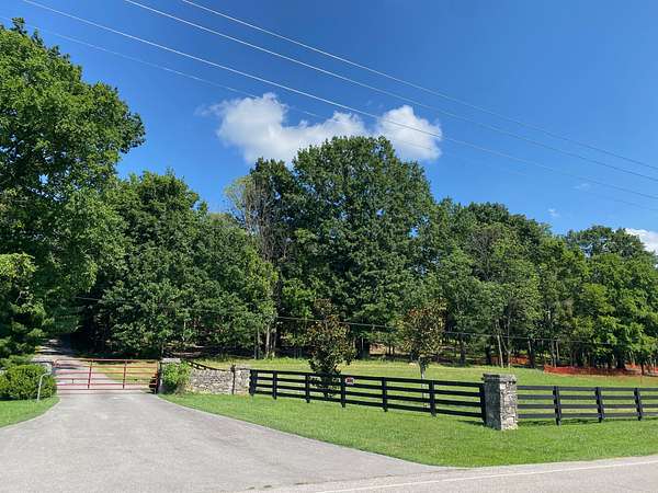 8.69 Acres of Residential Land for Sale in Franklin, Tennessee