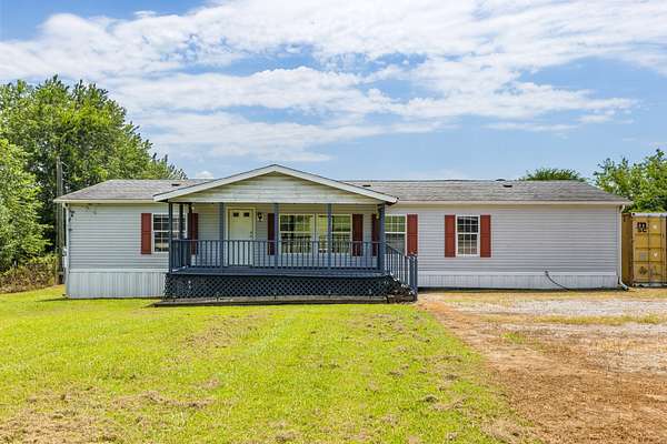 6 Acres of Land with Home for Sale in Columbia, Tennessee