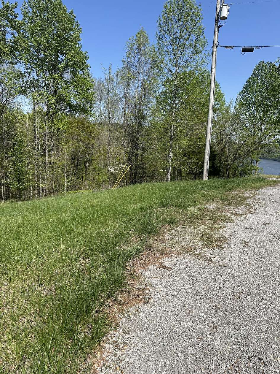 1.6 Acres of Residential Land for Sale in Smithville, Tennessee