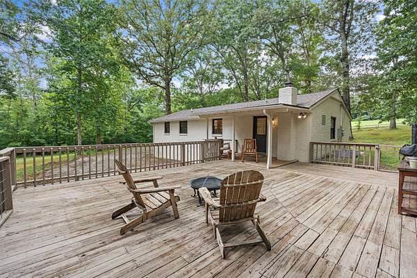 2.57 Acres of Residential Land with Home for Sale in Kingston Springs, Tennessee