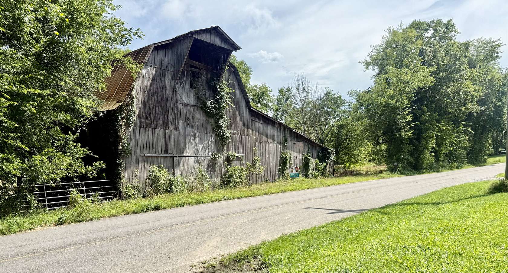 60 Acres of Agricultural Land for Sale in Watertown, Tennessee