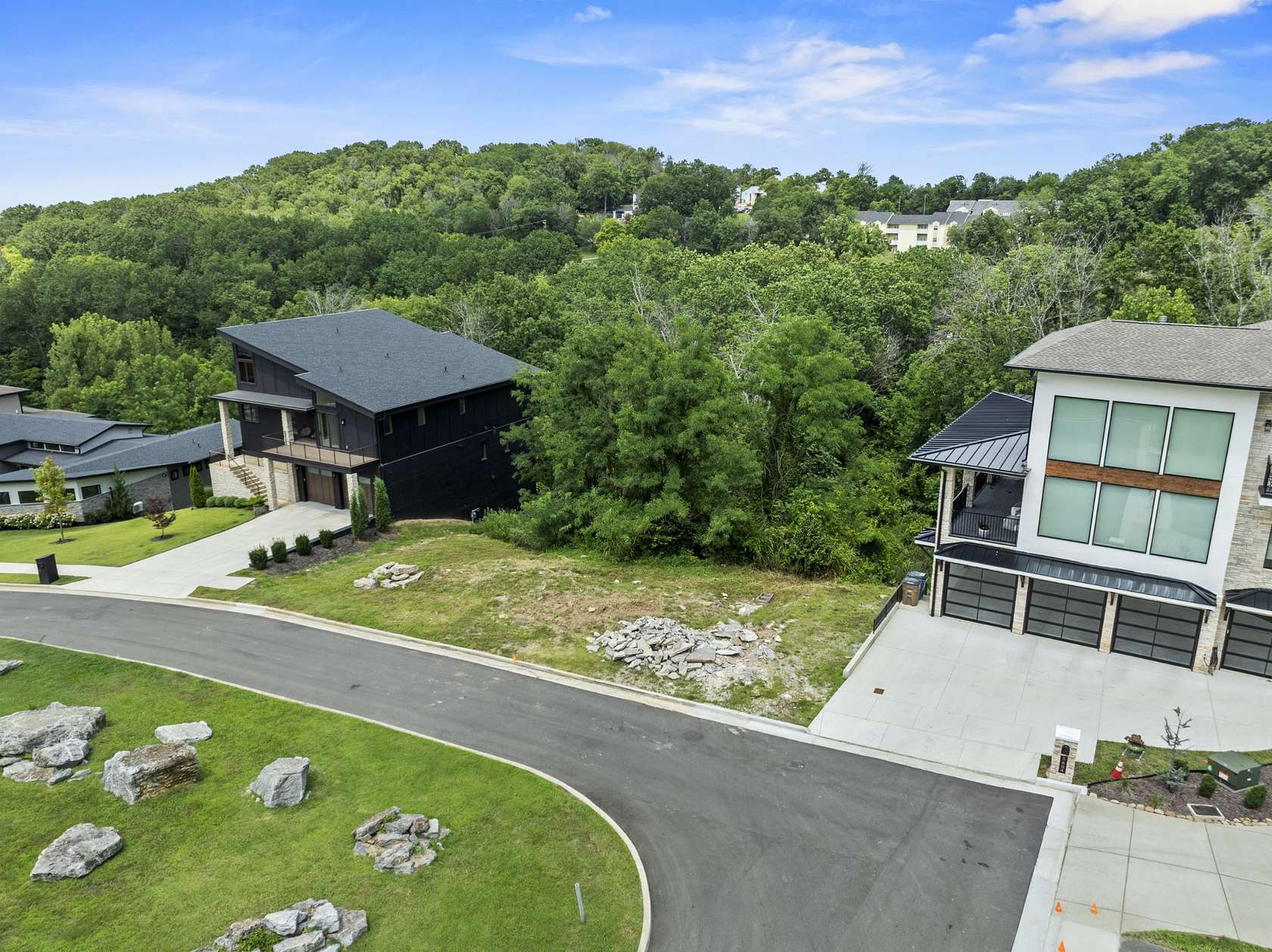 0.24 Acres of Mixed-Use Land for Sale in Nashville, Tennessee