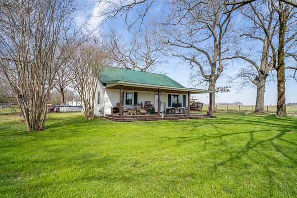 5 Acres of Residential Land with Home for Sale in Ethridge, Tennessee