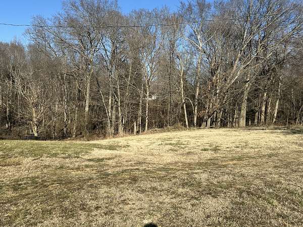 5.43 Acres of Residential Land for Sale in Ashland City, Tennessee