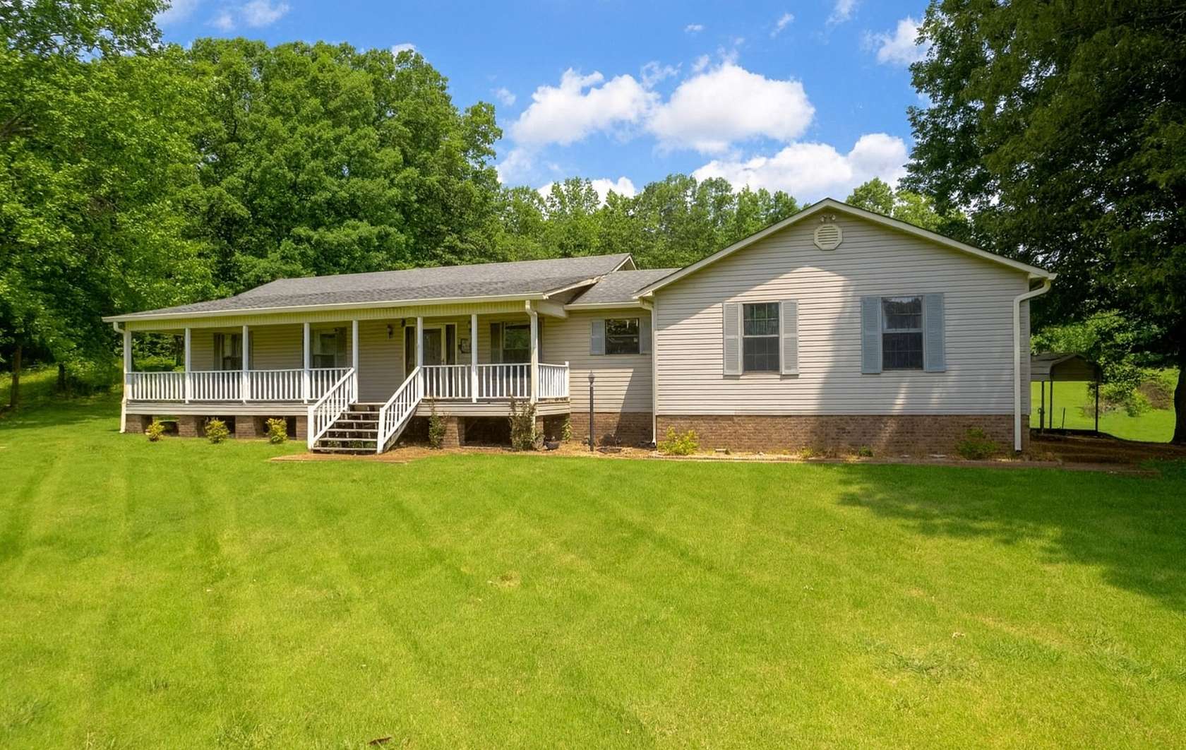 2 Acres of Land with Home for Sale in Reagan, Tennessee