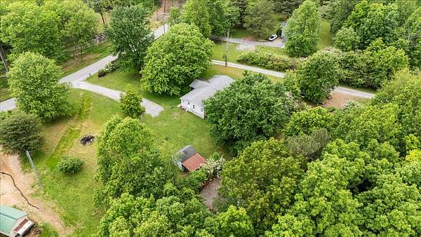 5.12 Acres of Residential Land with Home for Sale in Franklin, Tennessee