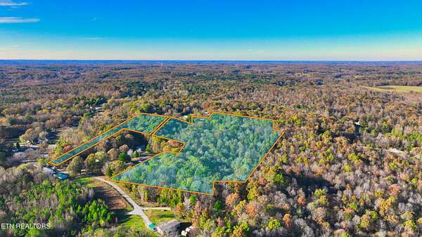 14.9 Acres of Recreational Land for Sale in Camden, Tennessee