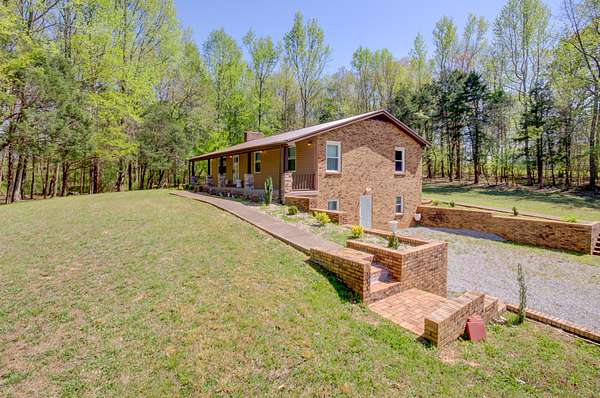 9.63 Acres of Land with Home for Sale in Clarksville, Tennessee