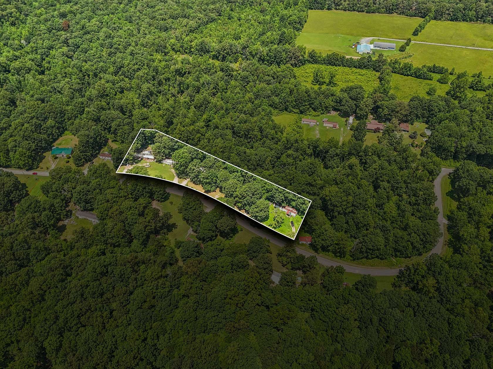 2 Acres of Residential Land for Sale in Manchester, Tennessee