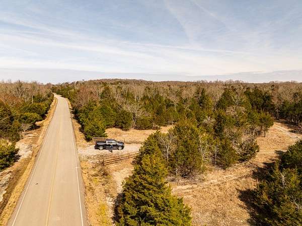 25 Acres of Land for Sale in Lascassas, Tennessee