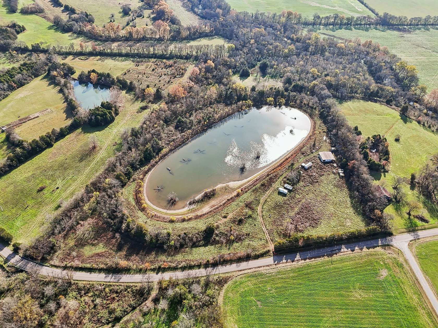 16.9 Acres of Land for Sale in Fayetteville, Tennessee