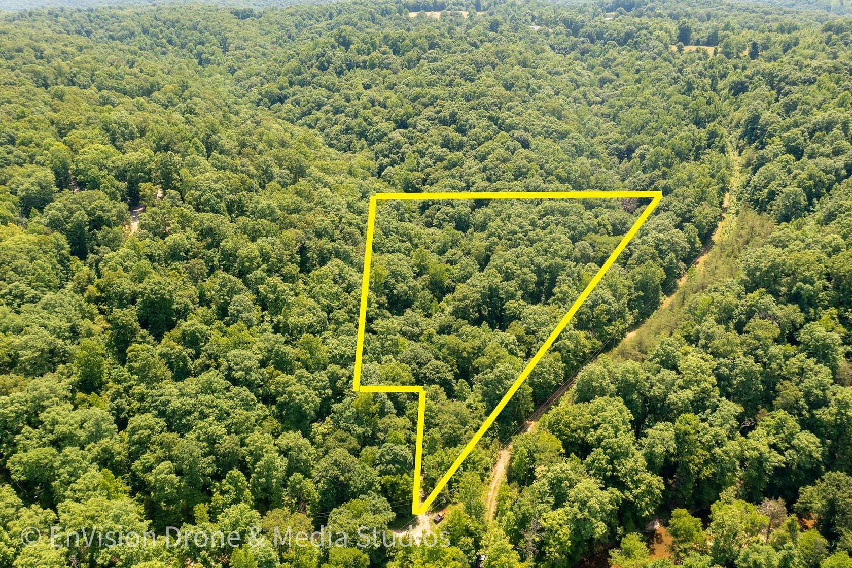 13 Acres of Recreational Land for Sale in Ashland City, Tennessee