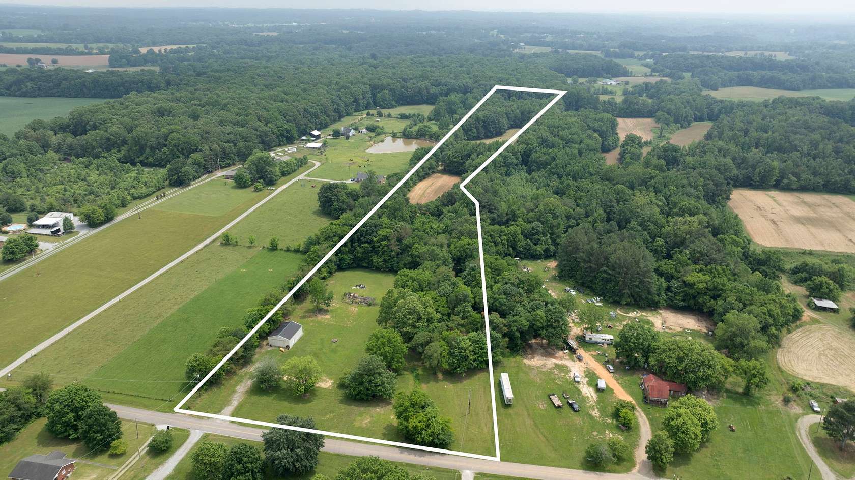 15 Acres of Recreational Land for Sale in Springfield, Tennessee