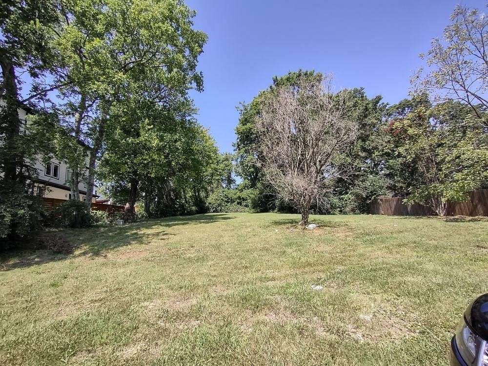 0.89 Acres of Residential Land for Sale in Nashville, Tennessee