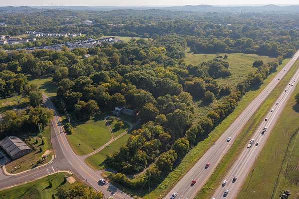 45 Acres of Land for Sale in Columbia, Tennessee