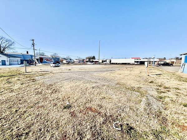 0.31 Acres of Commercial Land for Sale in Lawrenceburg, Tennessee