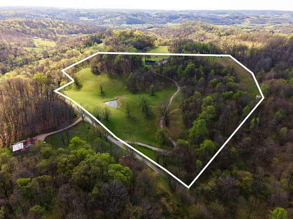 32 Acres of Agricultural Land with Home for Sale in Lewisburg, Tennessee