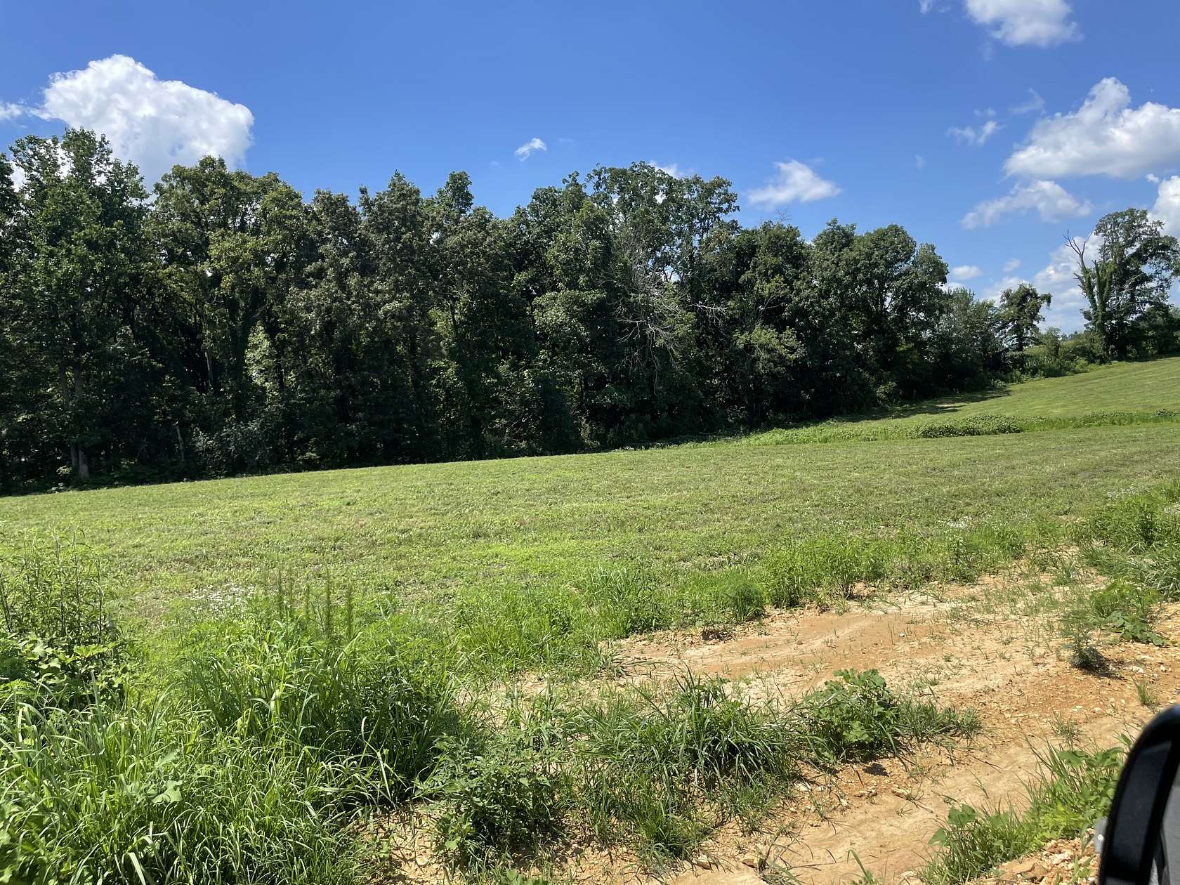 1 Acre of Residential Land for Sale in Summertown, Tennessee