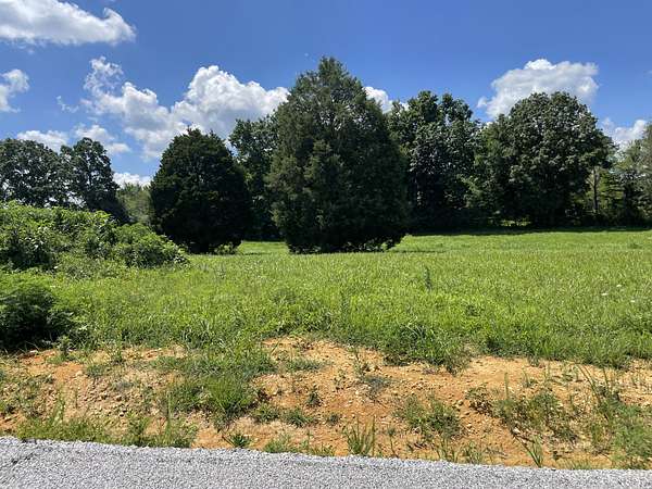1.25 Acres of Residential Land for Sale in Summertown, Tennessee