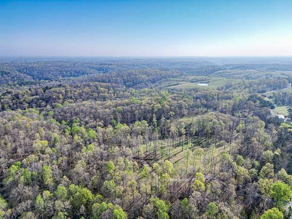 5 Acres of Residential Land for Sale in Nunnelly, Tennessee