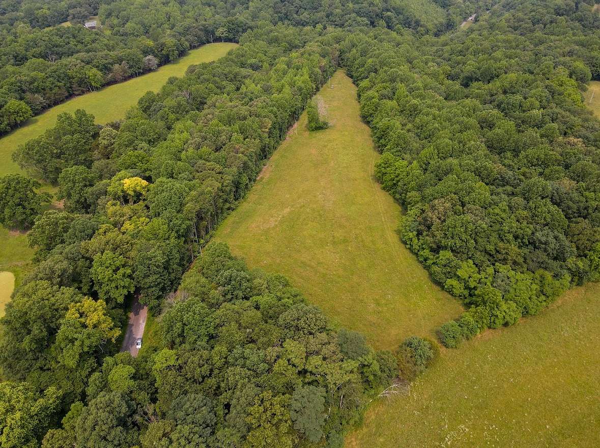 36.5 Acres of Land for Sale in Huntland, Tennessee