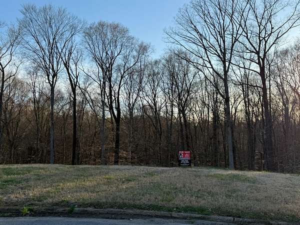 1.67 Acres of Residential Land for Sale in Clarksville, Tennessee