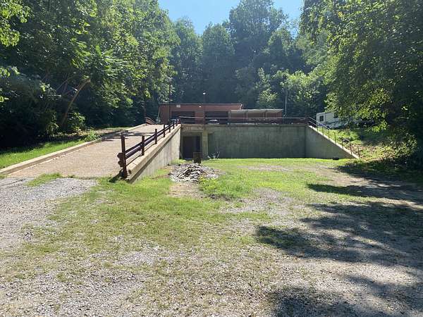 4.76 Acres of Improved Commercial Land for Sale in Nashville, Tennessee