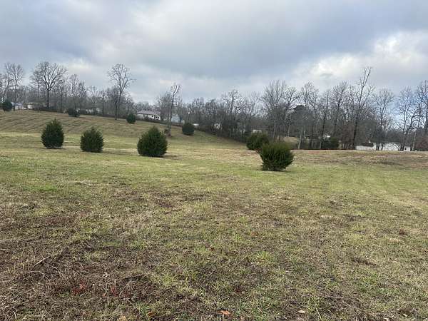 23.7 Acres of Land for Sale in Lawrenceburg, Tennessee